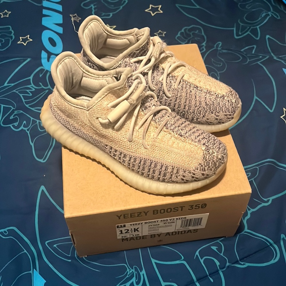 Yeezy 350 kids